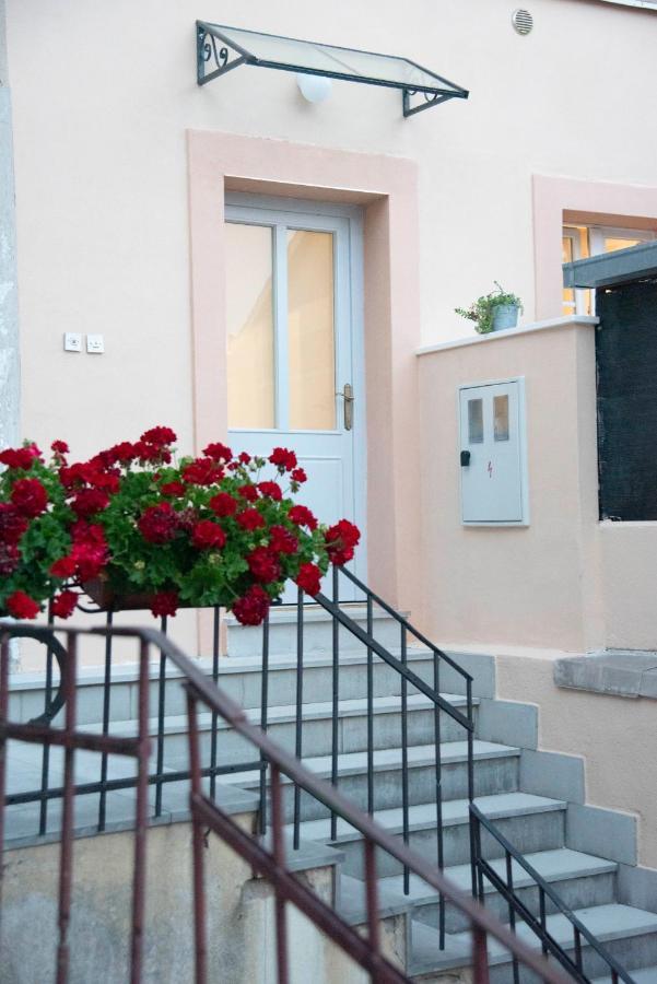 Apartments Allegra Sinj Exterior foto